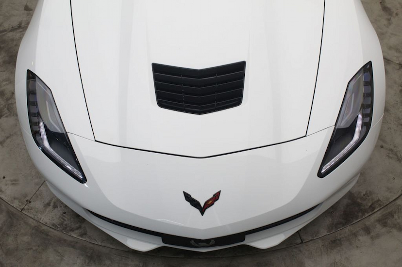 Foto do veículo CHEVROLET  STINGRAY CONVERSíVEL 2014 14.810 KM 499.000,00