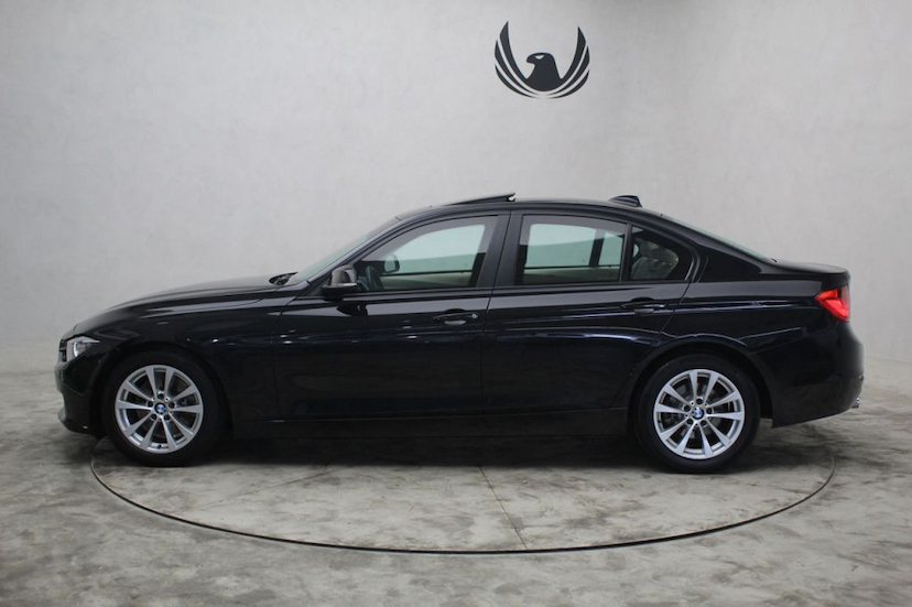 Foto do veículo BMW  328I GP 2014 72.600 KM 105.000,00
