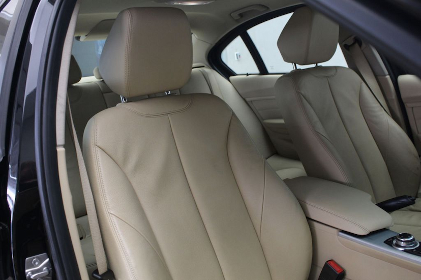 Foto do veículo BMW  328I GP 2014 72.600 KM 105.000,00
