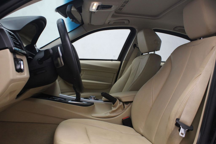 Foto do veículo BMW  328I GP 2014 72.600 KM 105.000,00