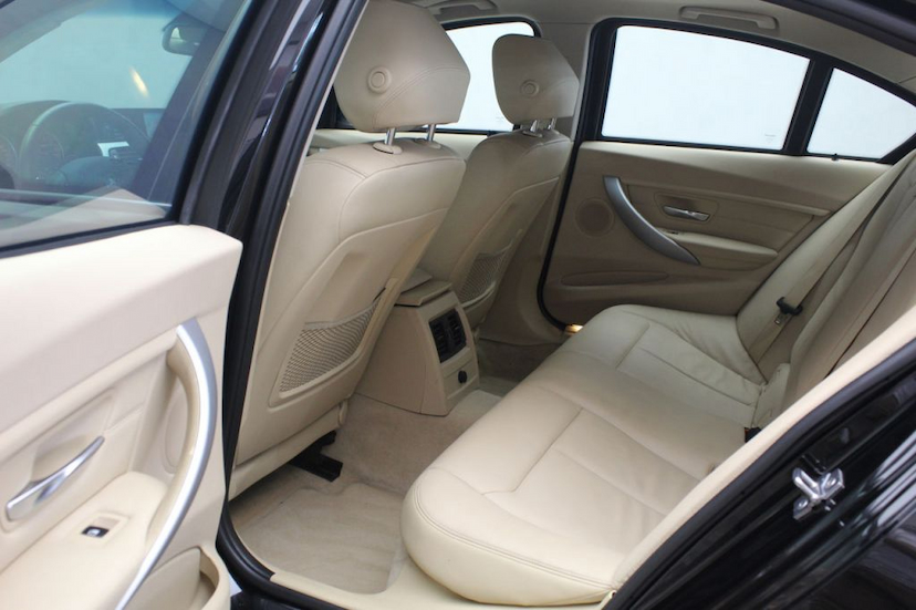 Foto do veículo BMW  328I GP 2014 72.600 KM 105.000,00