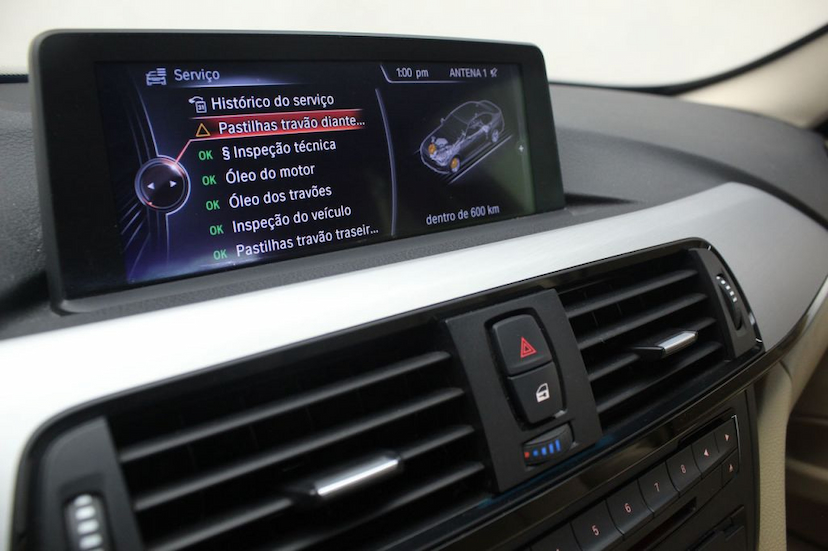 Foto do veículo BMW  328I GP 2014 72.600 KM 105.000,00