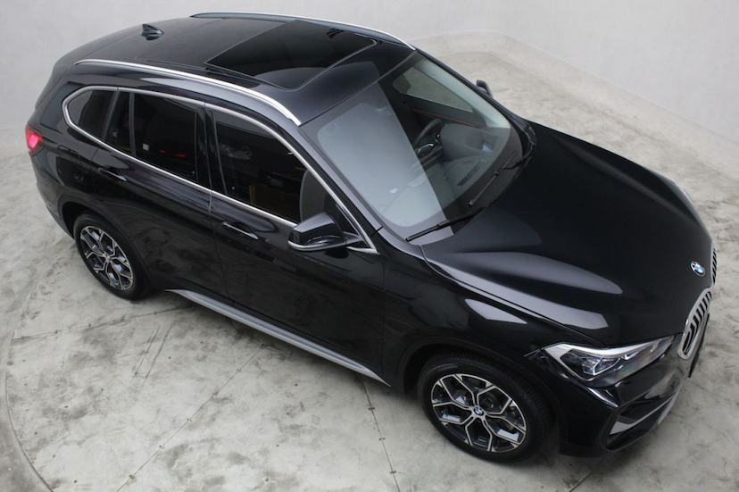Foto do veículo BMW  X1 20I X-LINE 2020 8.100 KM 209.000,00