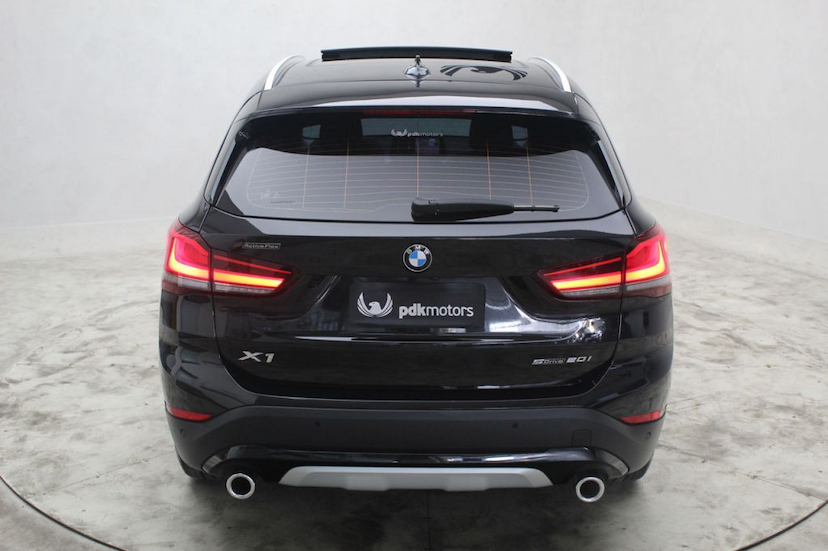 Foto do veículo BMW  X1 20I X-LINE 2020 8.100 KM 209.000,00