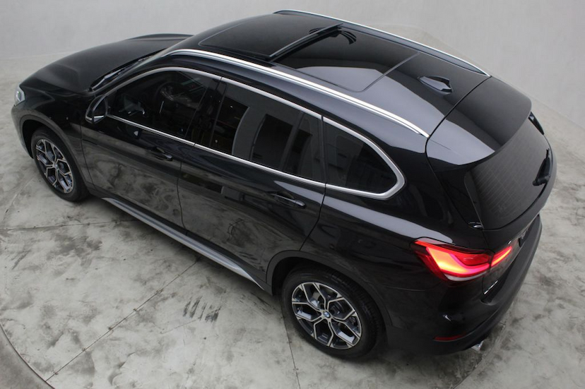Foto do veículo BMW  X1 20I X-LINE 2020 8.100 KM 209.000,00