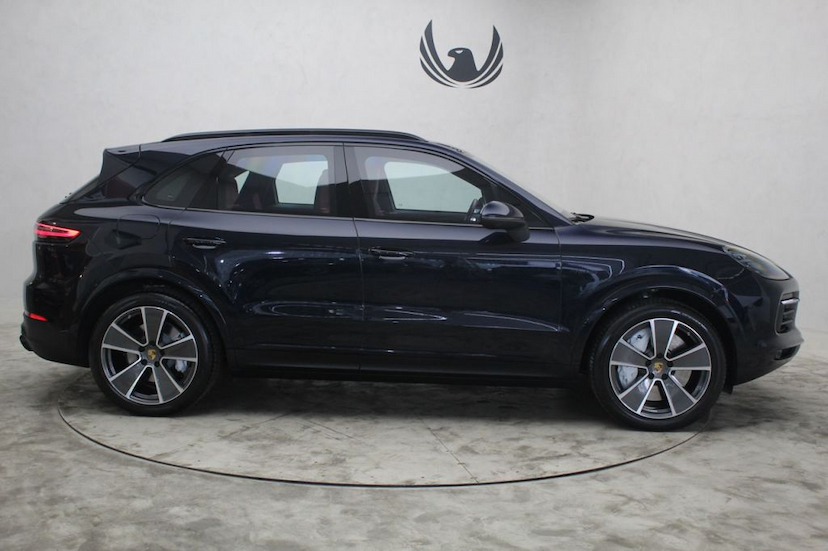 Foto do veículo PORSCHE CAYENNE CAYENNE E-HYBRID 2020 3.805 KM 679.000,00