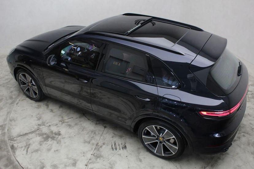 Foto do veículo PORSCHE CAYENNE CAYENNE E-HYBRID 2020 3.805 KM 679.000,00