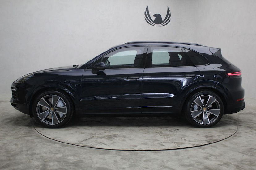 Foto do veículo PORSCHE CAYENNE CAYENNE E-HYBRID 2020 3.805 KM 679.000,00
