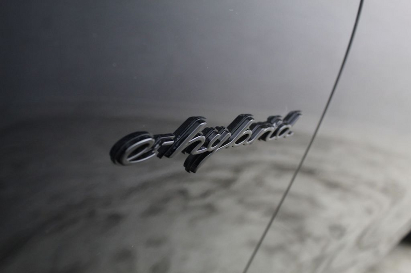 Foto do veículo PORSCHE CAYENNE CAYENNE E-HYBRID 2020 3.805 KM 679.000,00