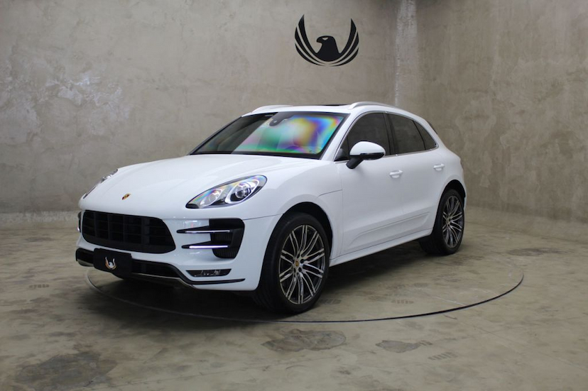 Foto do veículo PORSCHE  MACAN TURBO 2015 29.500 KM 315.000,00