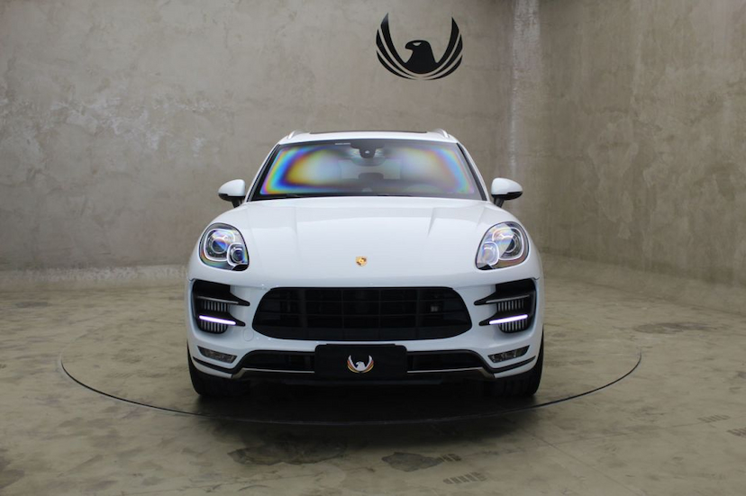 Foto do veículo PORSCHE  MACAN TURBO 2015 29.500 KM 315.000,00