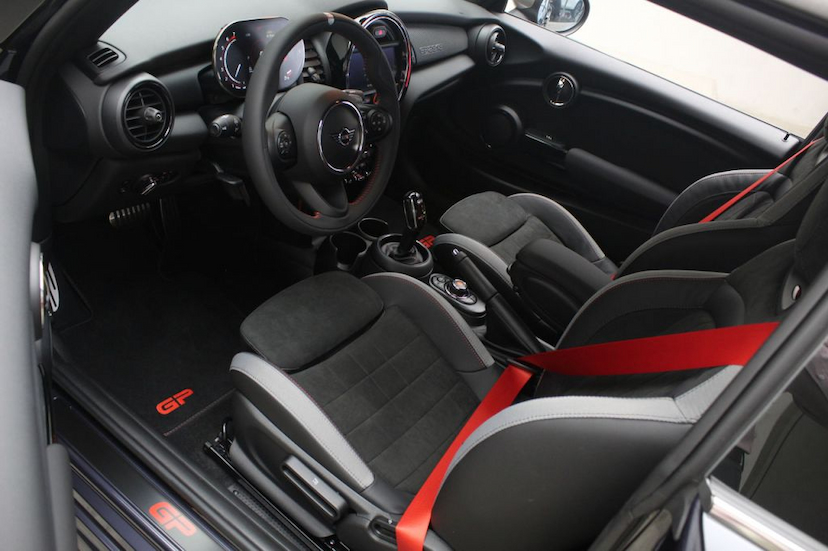 Foto do veículo MINI COOPER COOPER GP 2021 20 KM 339.000,00