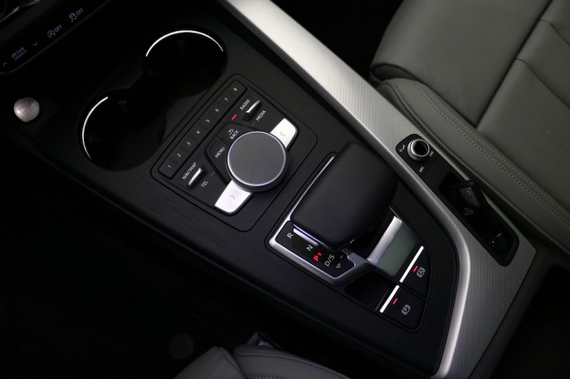 Foto do veículo AUDI A4 AVANT A4 AVANT PRESTIGE PLUS 2019 14.350 KM 179.000,00