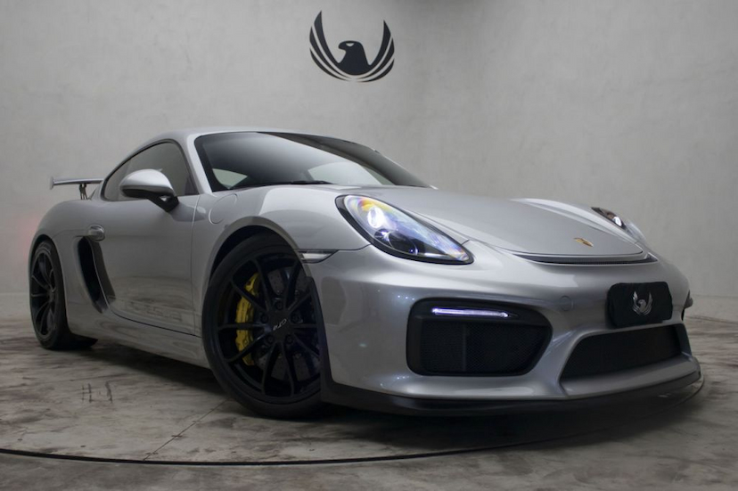 Foto do veículo PORSCHE  CAYMAN GT4 2016 7.300 KM 639.000,00