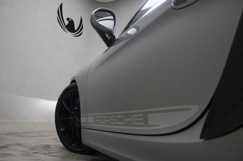 Foto do veículo PORSCHE  CAYMAN GT4 2016 7.300 KM 639.000,00