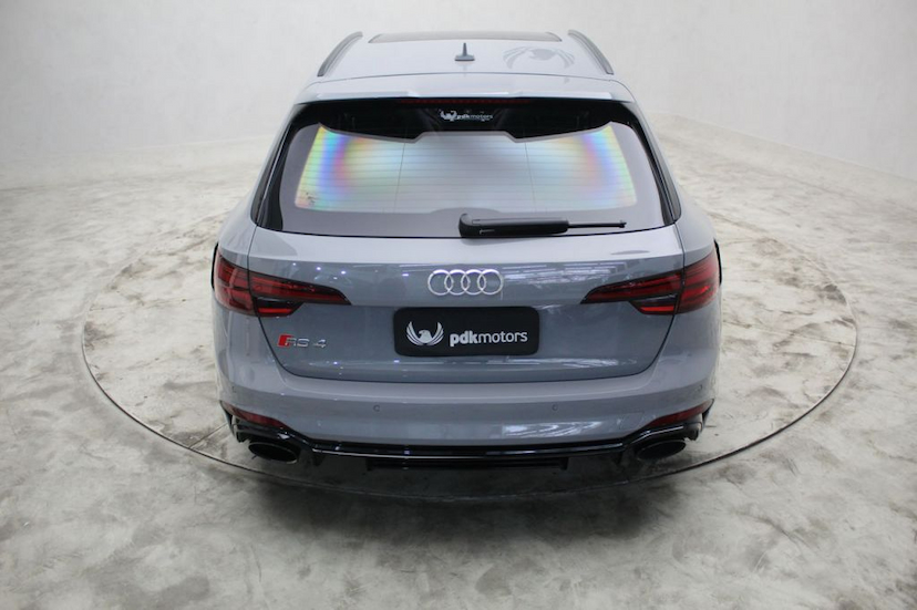 Foto do veículo AUDI RS 4 AVANT QUATTRO 2019 12.830 KM 579.000,00