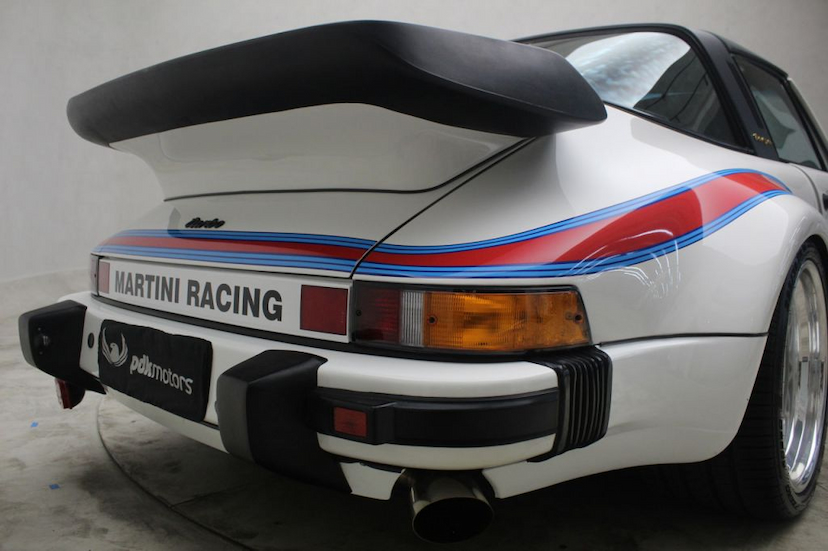 Foto do veículo PORSCHE 911 911 TARGA 1985 50.000 KM 790.000,00