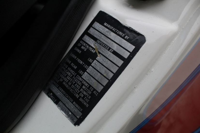 Foto do veículo PORSCHE 911 911 TARGA 1985 50.000 KM 790.000,00