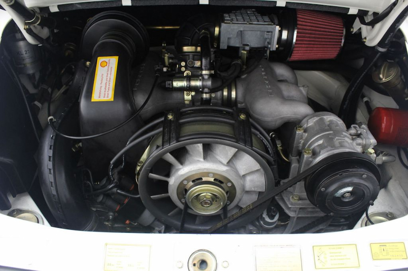 Foto do veículo PORSCHE 911 911 TARGA 1985 50.000 KM 790.000,00