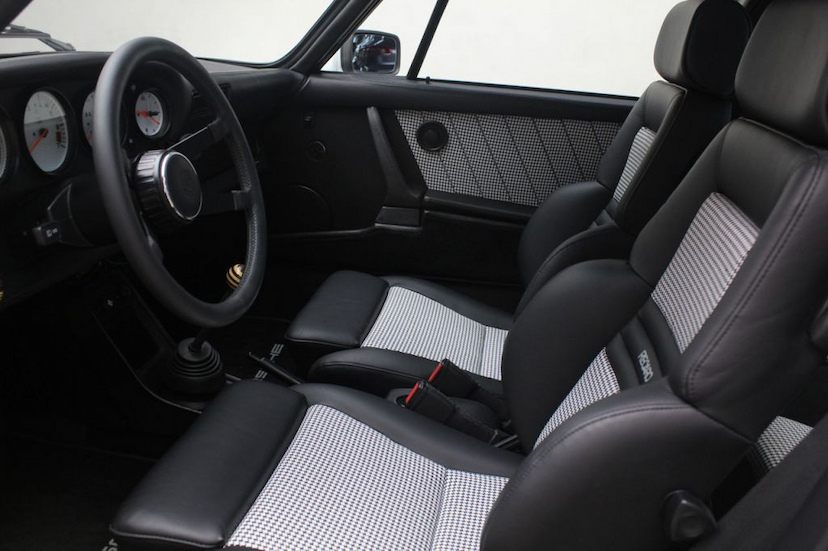 Foto do veículo PORSCHE 911 911 TARGA 1985 50.000 KM 790.000,00