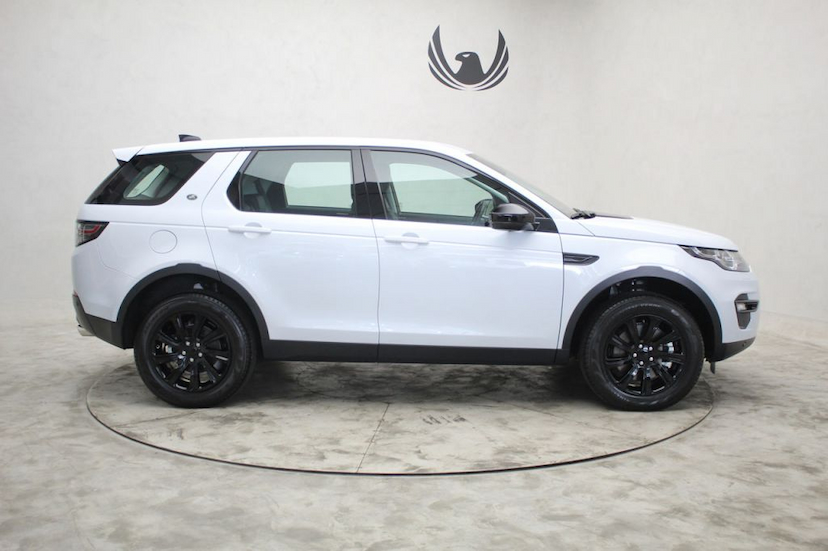 Foto do veículo LAND ROVER  DISCOVERY SPORT SE 2018 12.150 KM 175.900,00