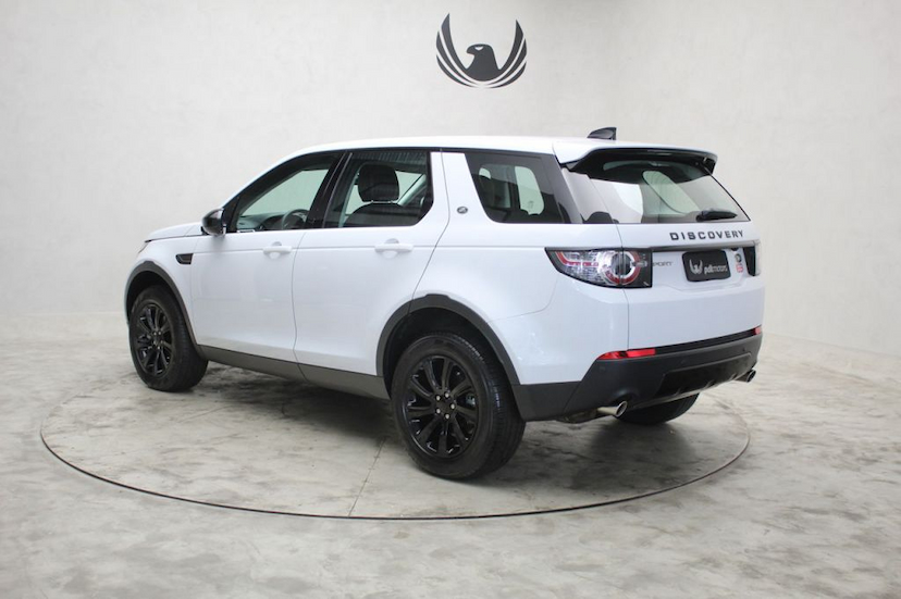 Foto do veículo LAND ROVER  DISCOVERY SPORT SE 2018 12.150 KM 175.900,00