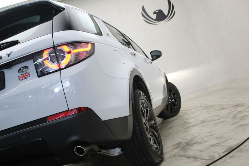 Foto do veículo LAND ROVER  DISCOVERY SPORT SE 2018 12.150 KM 175.900,00