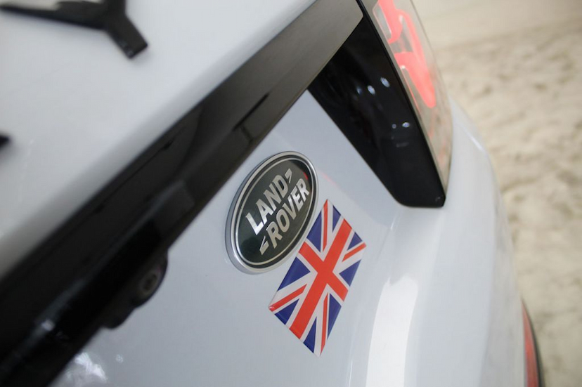 Foto do veículo LAND ROVER  DISCOVERY SPORT SE 2018 12.150 KM 175.900,00
