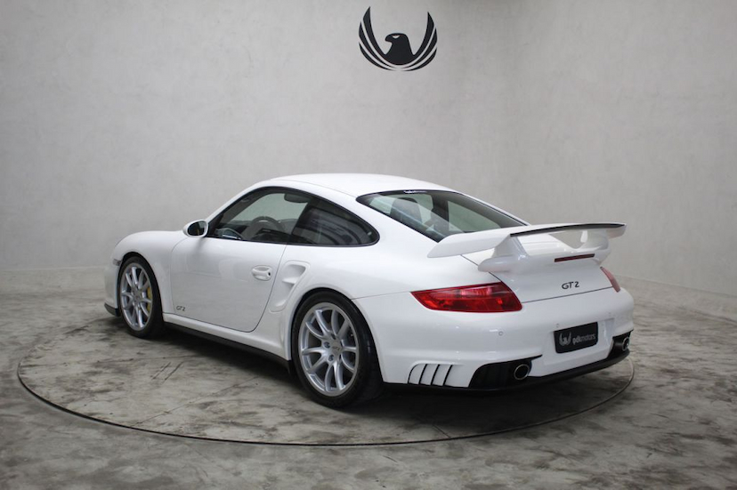 Foto do veículo PORSCHE  911 GT2 2008 22.850 KM 2.200.000,00