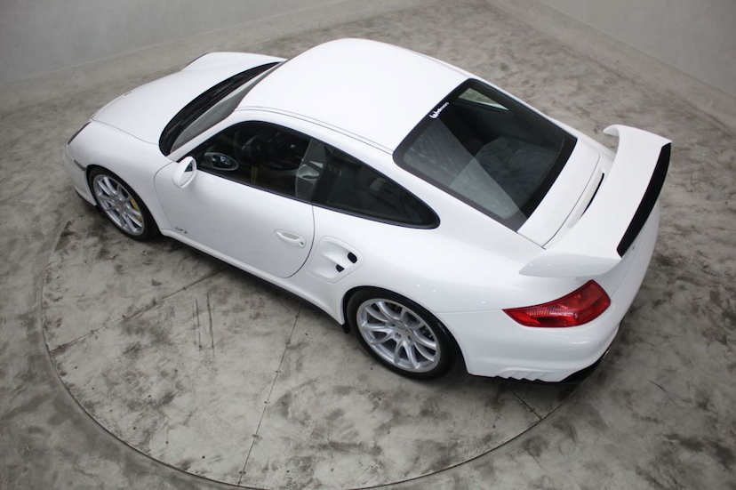 Foto do veículo PORSCHE  911 GT2 2008 22.850 KM 2.200.000,00