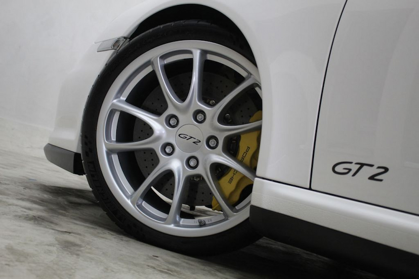 Foto do veículo PORSCHE  911 GT2 2008 22.850 KM 2.200.000,00