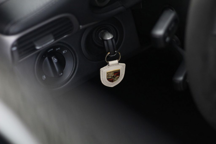 Foto do veículo PORSCHE  911 GT2 2008 22.850 KM 2.200.000,00