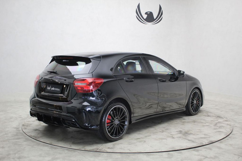 Foto do veículo MERCEDES-BENZ  A45 AMG 2018 4.971 KM 269.000,00