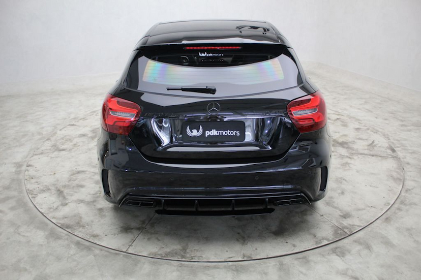 Foto do veículo MERCEDES-BENZ  A45 AMG 2018 4.971 KM 269.000,00