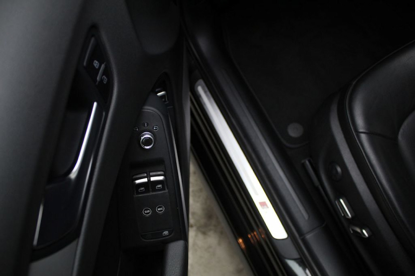 Foto do veículo AUDI A4 SEDAN A4 1.8 AMBIENTE 2016 60.200 KM 94.900,00