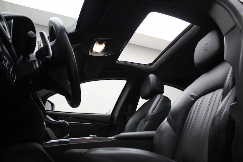 Foto do veículo MASERATI GHIBLI GHIBLI S Q4 2014 9.270 KM 399.000,00