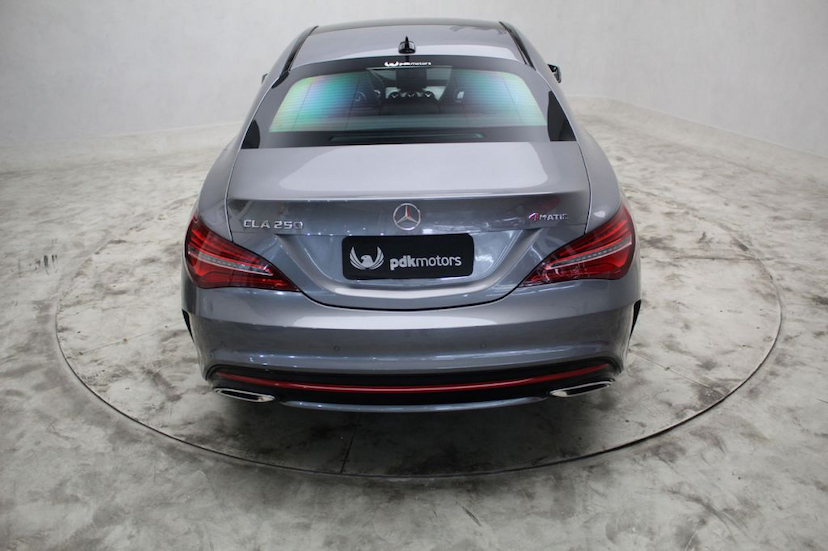 Foto do veículo MERCEDES-BENZ  CLA 250 SPORT 2017 52.124 KM 175.000,00
