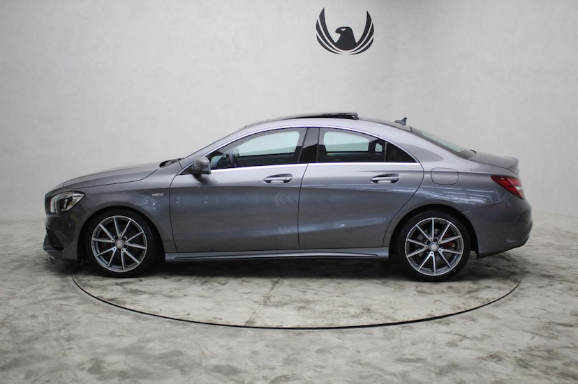 Foto do veículo MERCEDES-BENZ  CLA 250 SPORT 2017 52.124 KM 175.000,00