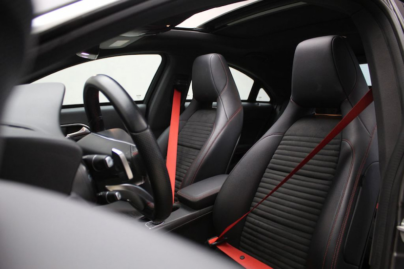 Foto do veículo MERCEDES-BENZ  CLA 250 SPORT 2017 52.124 KM 175.000,00