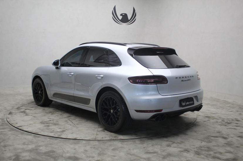 Foto do veículo PORSCHE MACAN MACAN GTS 2017 28.344 KM 389.000,00