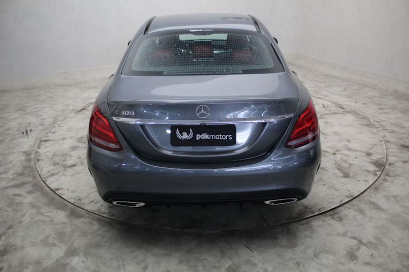 Foto do veículo MERCEDES-BENZ  C300 SPORT 2018 16.971 KM 199.900,00
