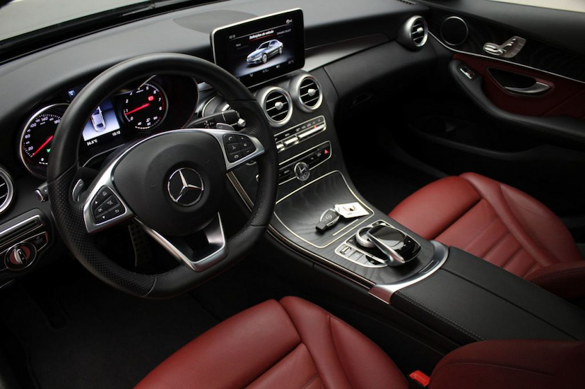 Foto do veículo MERCEDES-BENZ  C300 SPORT 2018 16.971 KM 199.900,00