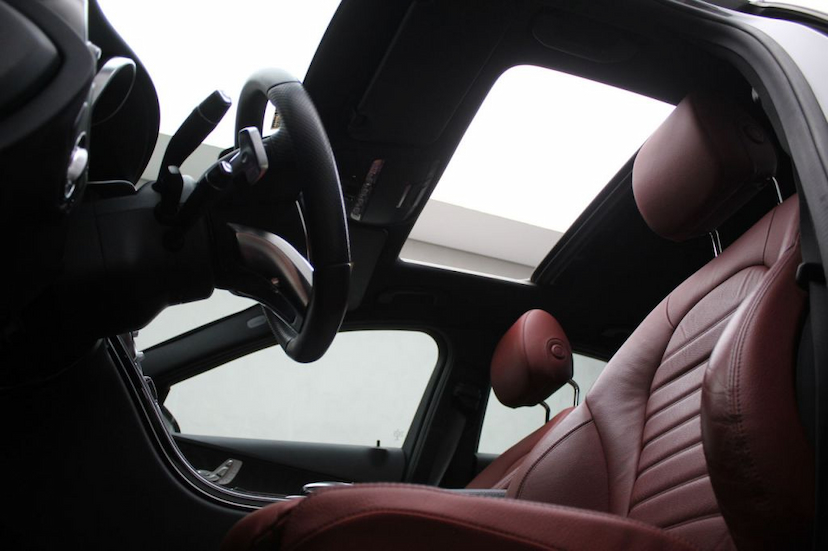 Foto do veículo MERCEDES-BENZ  C300 SPORT 2018 16.971 KM 199.900,00