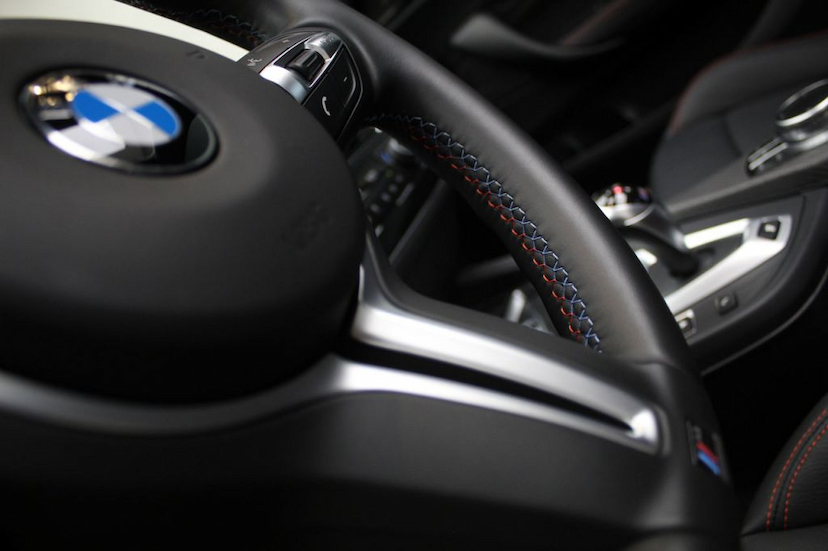 Foto do veículo BMW  M2 COMPETITION 2019 3.713 KM 369.000,00