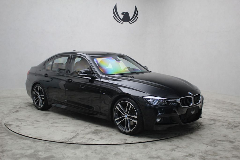 Foto do veículo BMW 328I 328I M SPORT 2018 19.892 KM 180.000,00