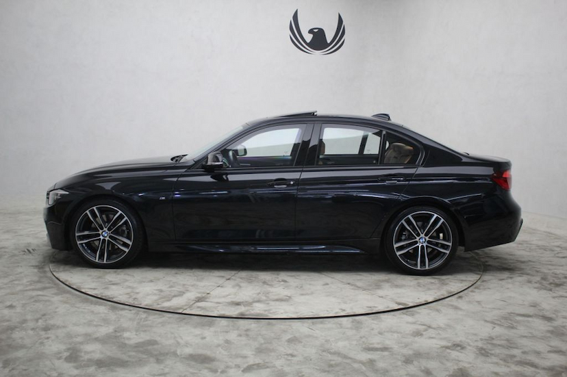 Foto do veículo BMW 328I 328I M SPORT 2018 19.892 KM 180.000,00
