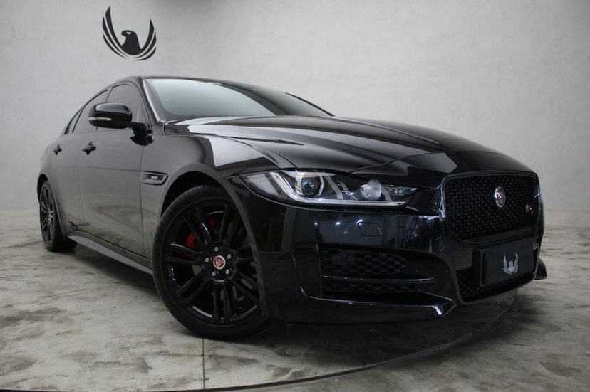 Foto do veículo JAGUAR  XE R-SPORT 2019 8.000 KM 199.000,00