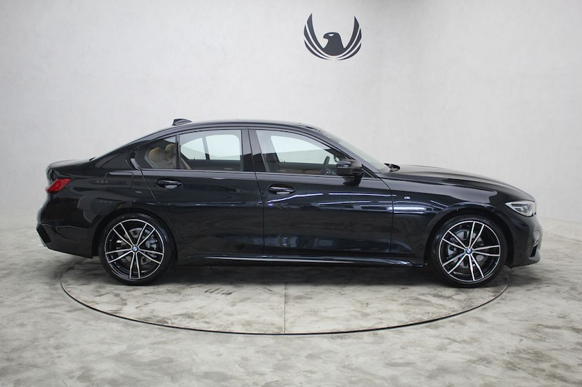 Foto do veículo BMW 320I M SPORT 2021 50 KM 339.000,00