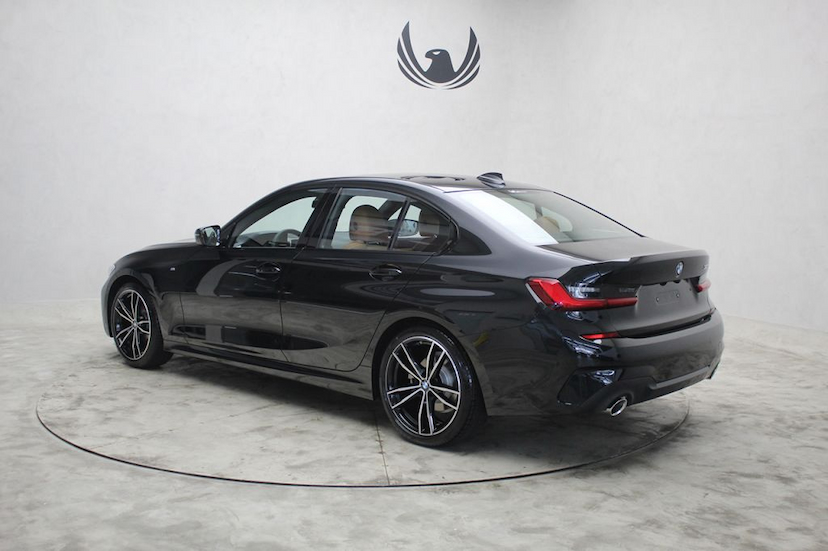 Foto do veículo BMW 320I M SPORT 2021 50 KM 339.000,00