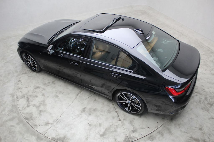 Foto do veículo BMW 320I M SPORT 2021 50 KM 339.000,00